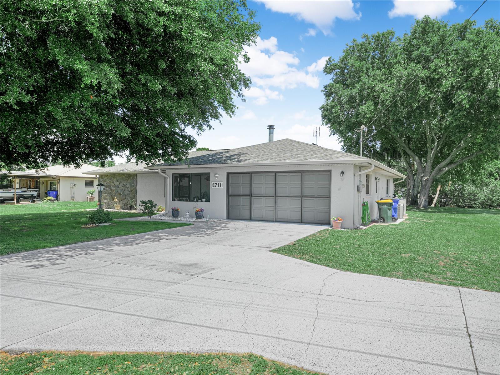 Details for 1711 Lake Clay Drive, LAKE PLACID, FL 33852