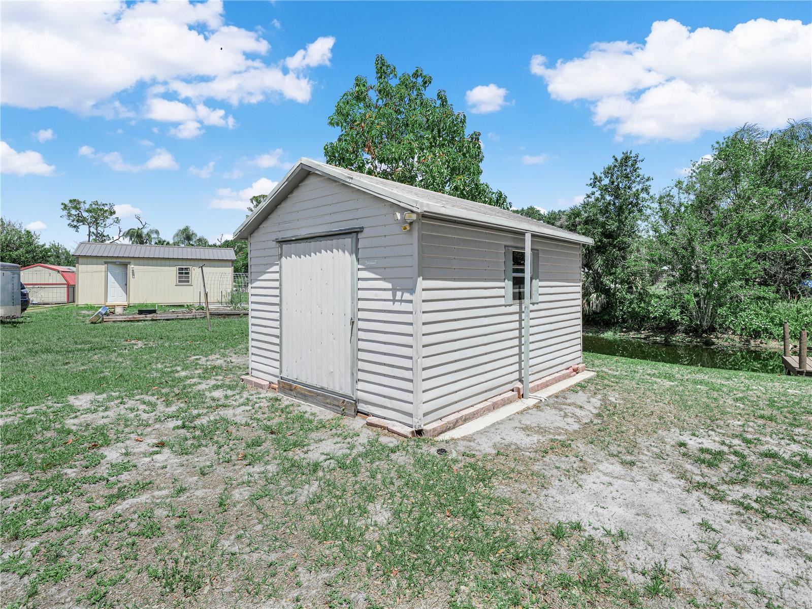 Image 11 of 50 For 1711 Lake Clay Drive