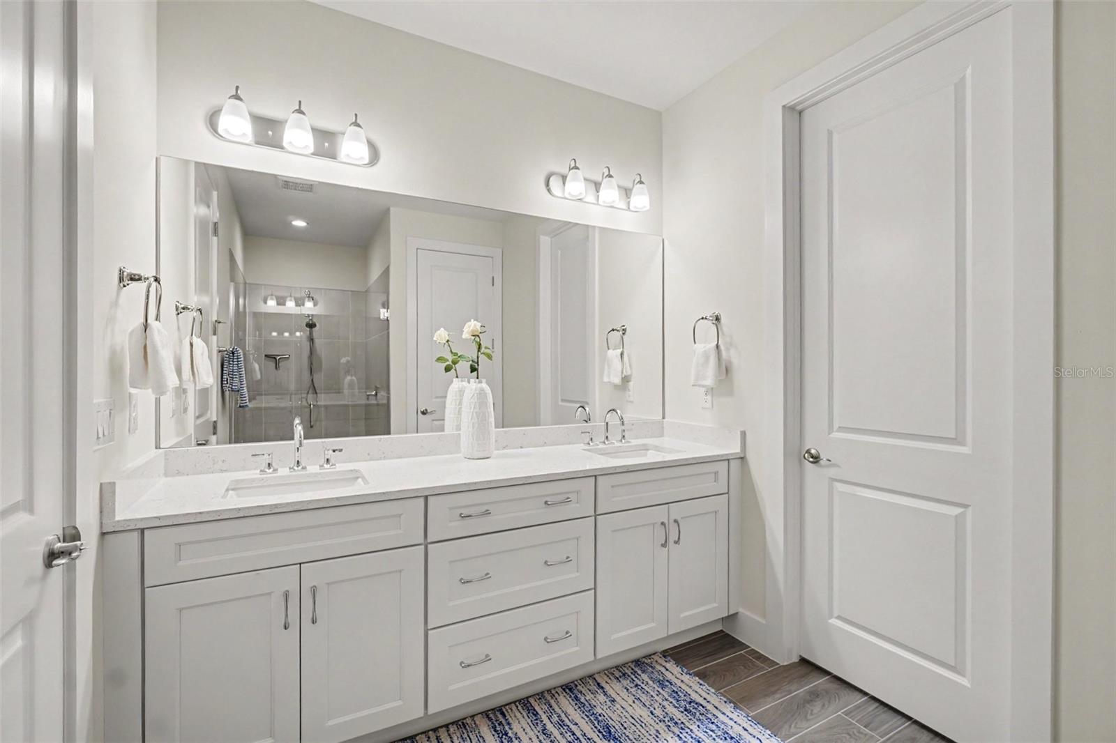 Image 15 of 81 For 44356 Panther Drive