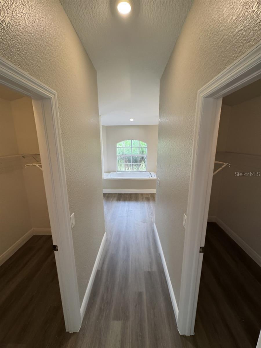 Image 7 of 18 For 13982 Naylor Avenue
