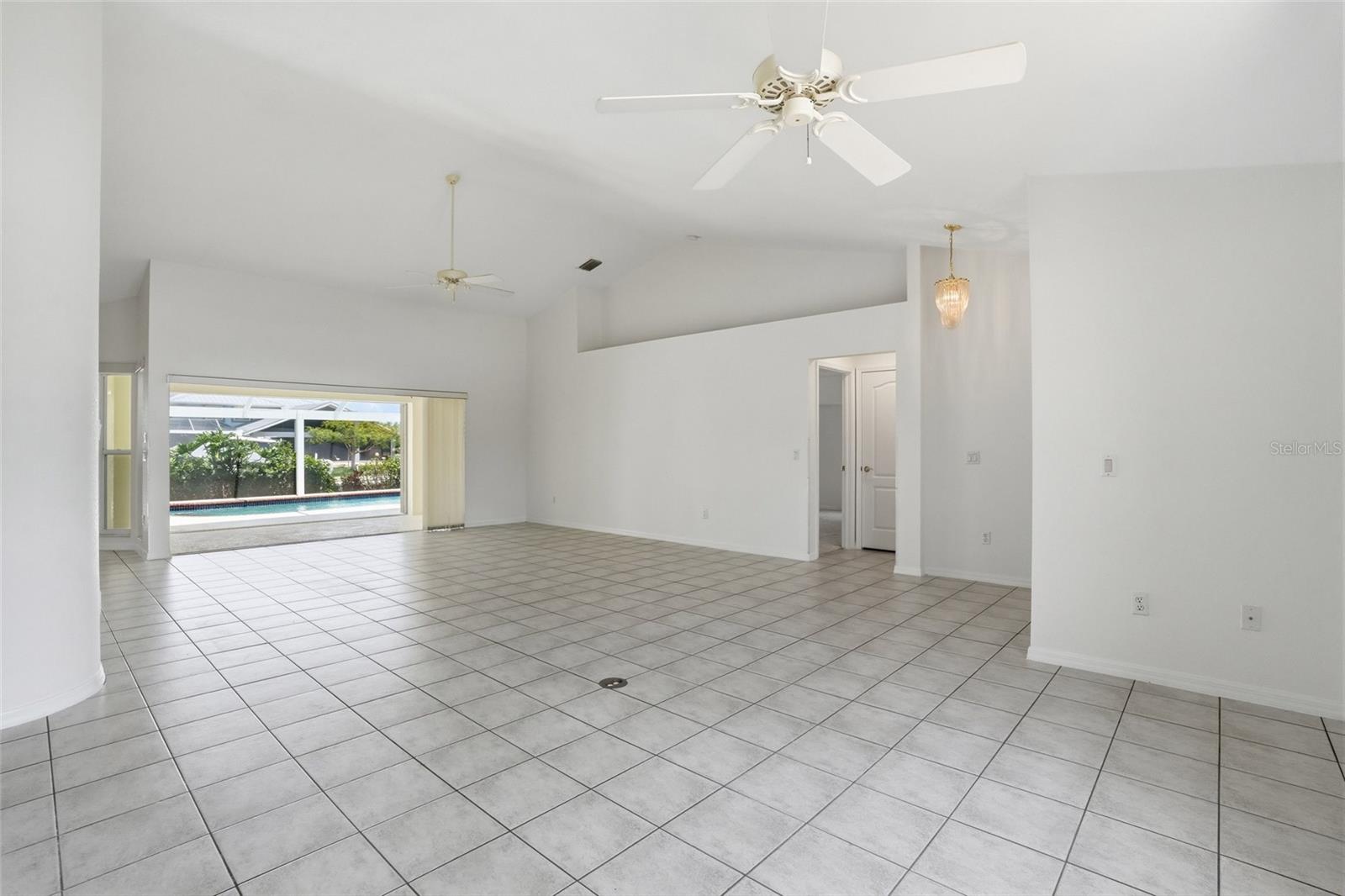 Image 11 of 42 For 1128 Rum Cay Court