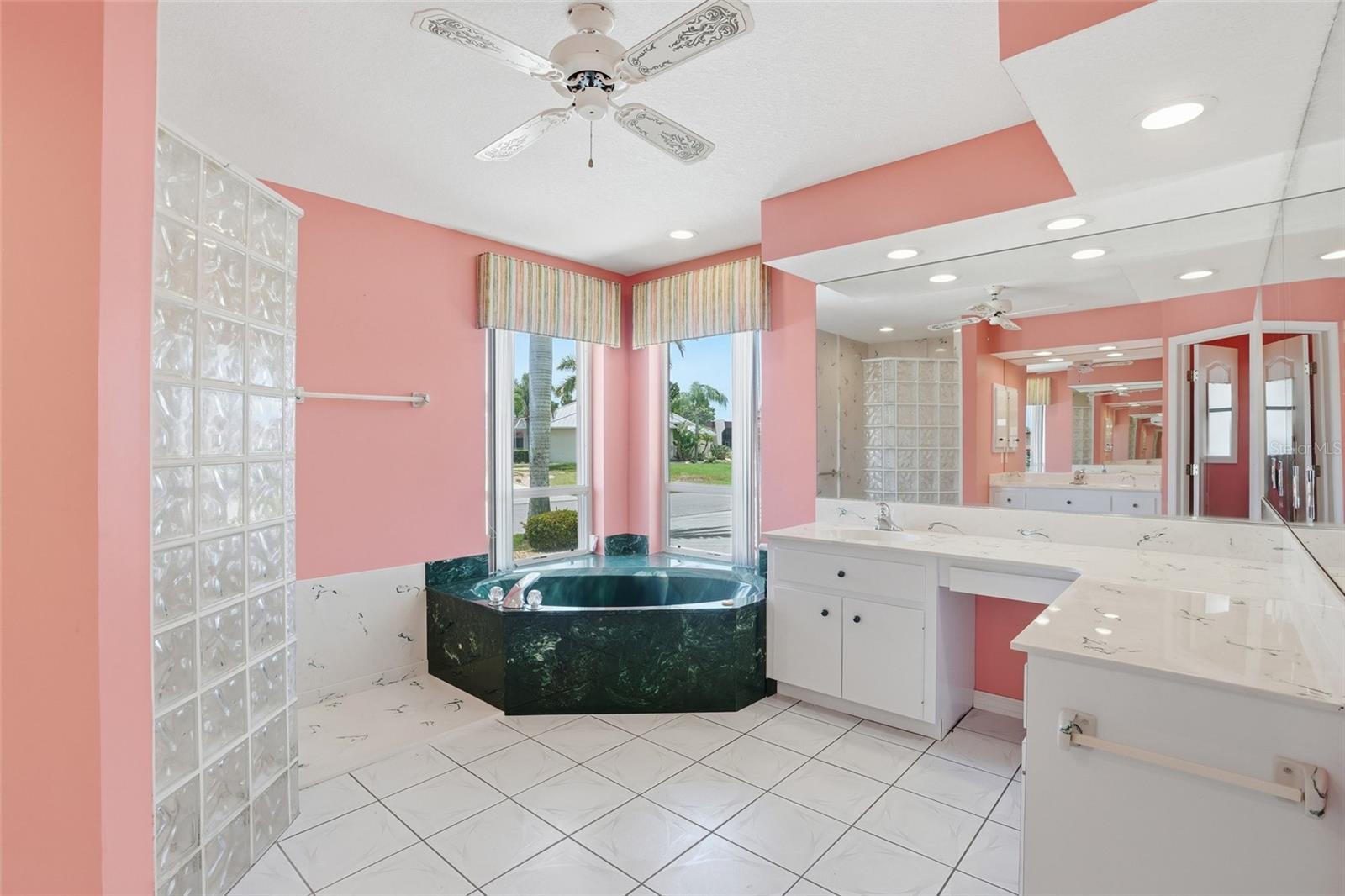 Image 21 of 42 For 1128 Rum Cay Court
