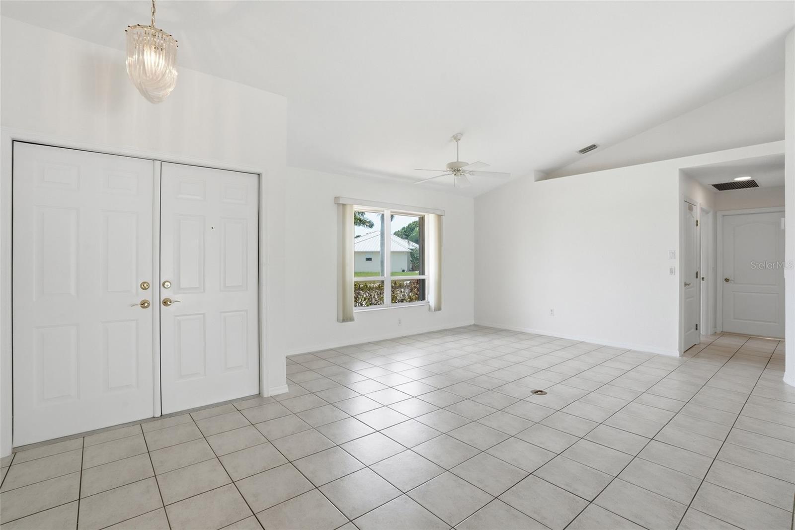 Image 9 of 42 For 1128 Rum Cay Court