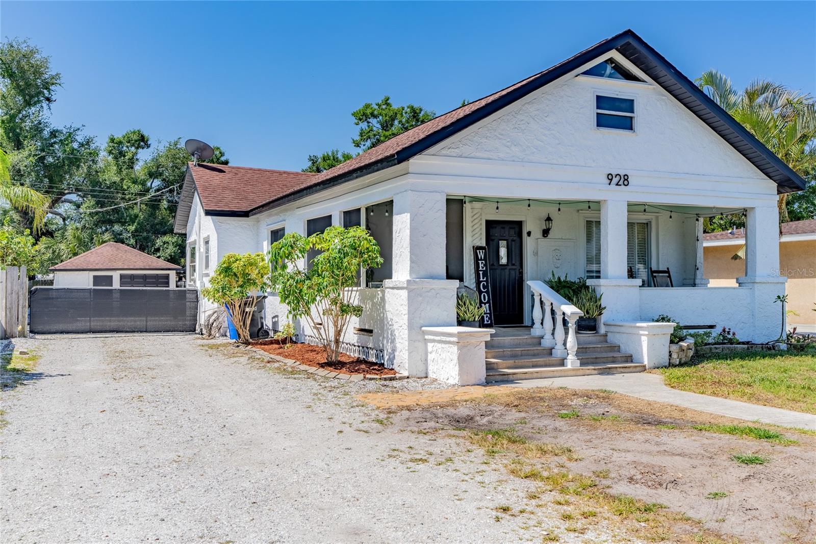 Image 3 of 48 For 928 Groveland Avenue