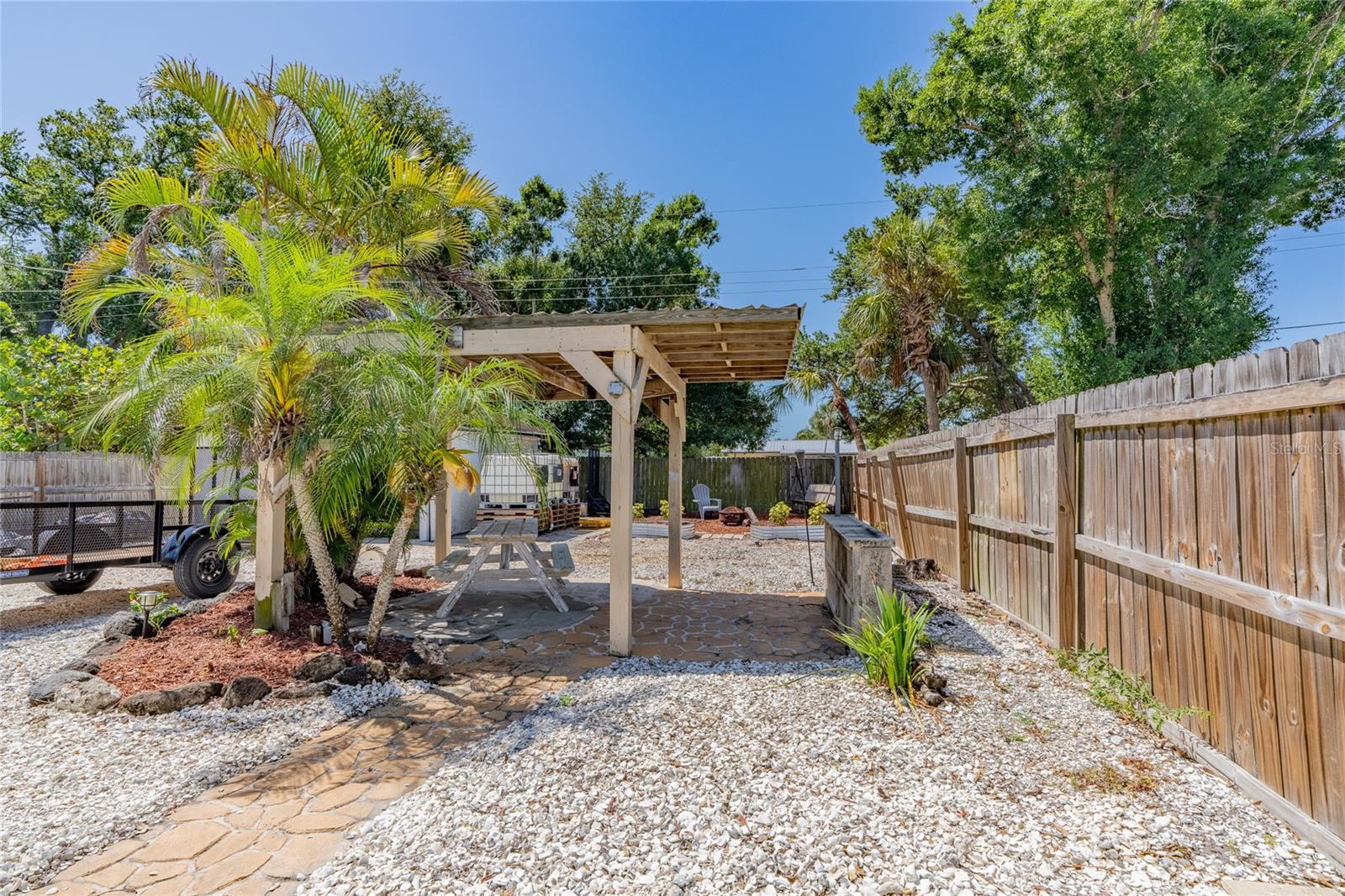 Image 44 of 48 For 928 Groveland Avenue
