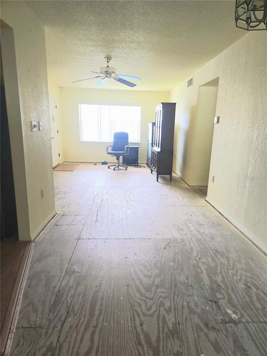 Image 8 of 20 For 4158 Tamiami Trail M3