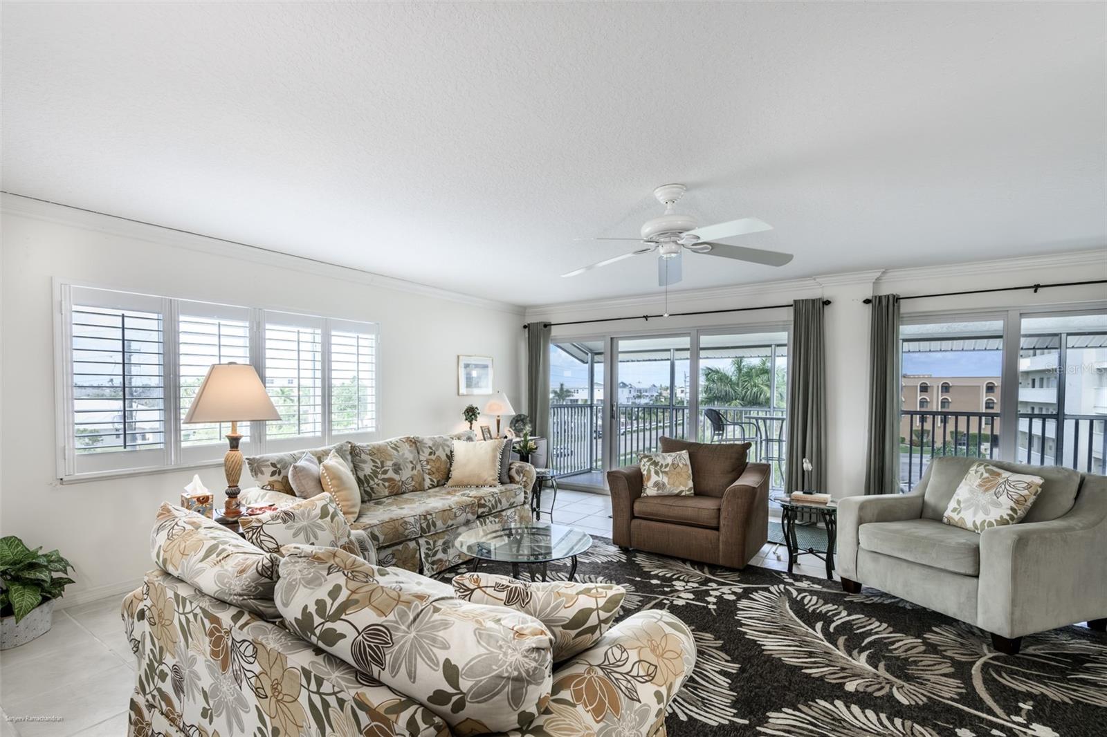 Image 10 of 82 For 1477 Park Beach Circle 33
