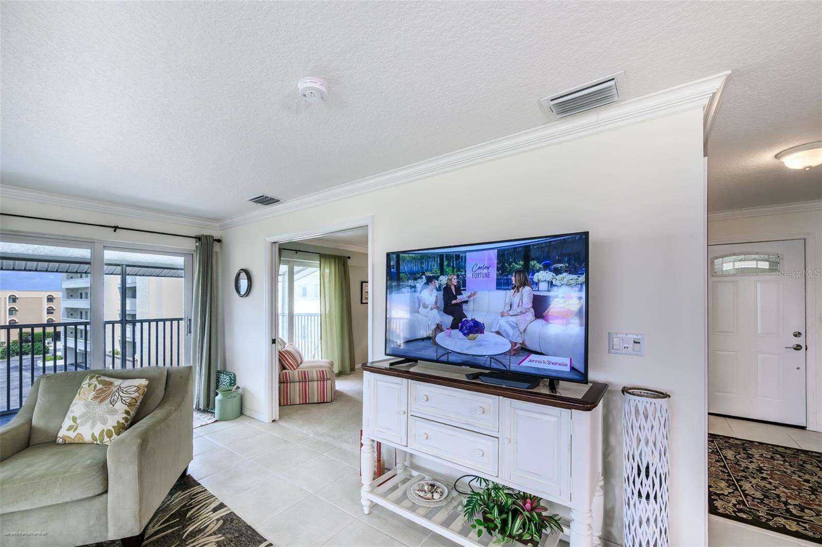 Image 12 of 82 For 1477 Park Beach Circle 33