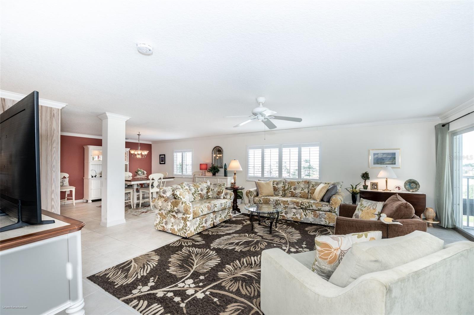 Image 17 of 82 For 1477 Park Beach Circle 33