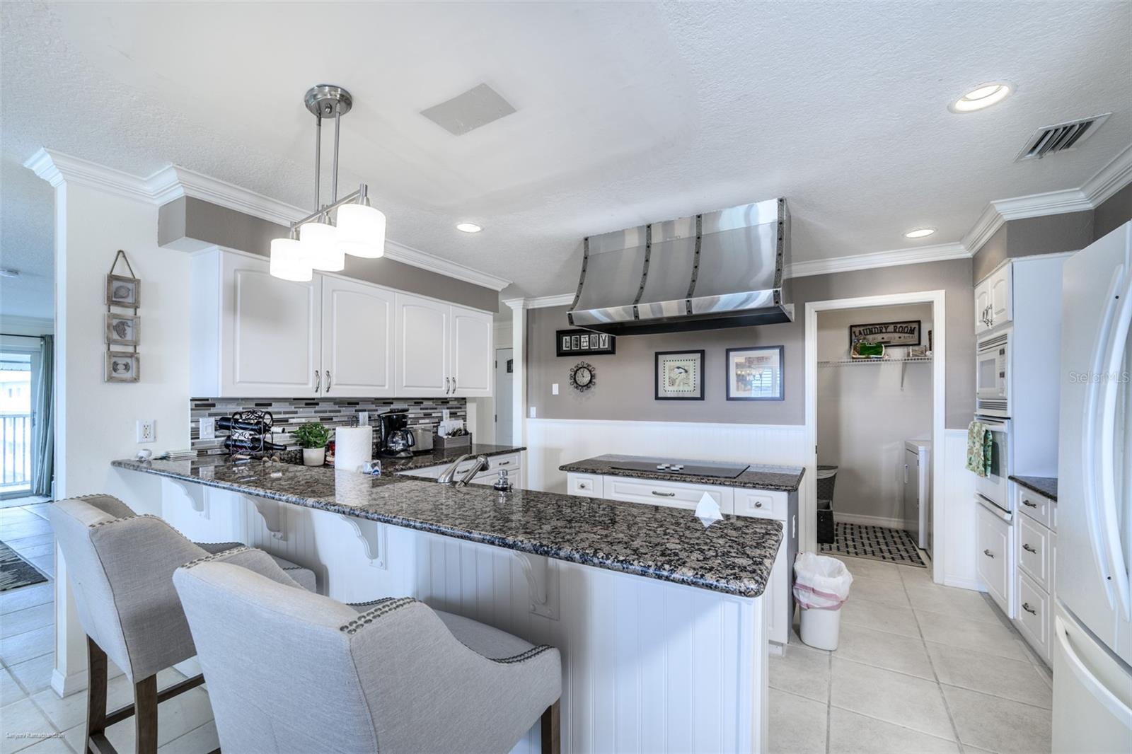 Image 30 of 82 For 1477 Park Beach Circle 33