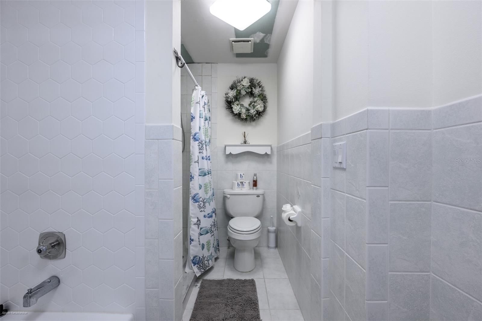 Image 70 of 82 For 1477 Park Beach Circle 33