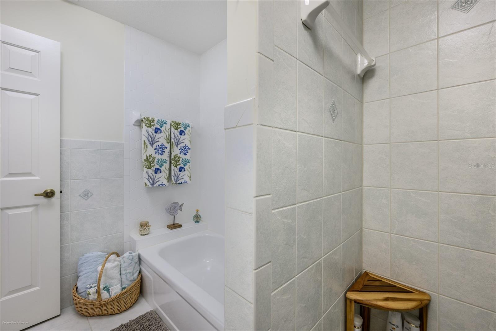 Image 71 of 82 For 1477 Park Beach Circle 33