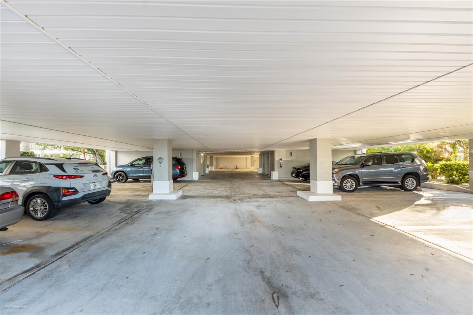 Image 78 of 82 For 1477 Park Beach Circle 33