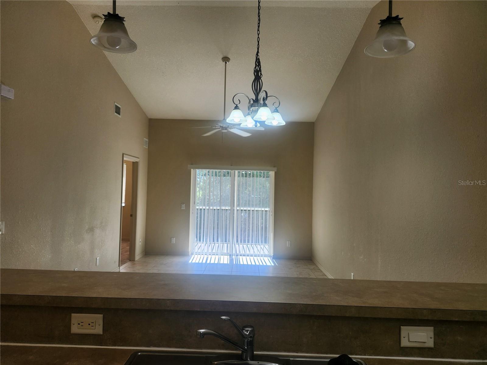 Image 16 of 18 For 1490 San Cristobal Avenue B1