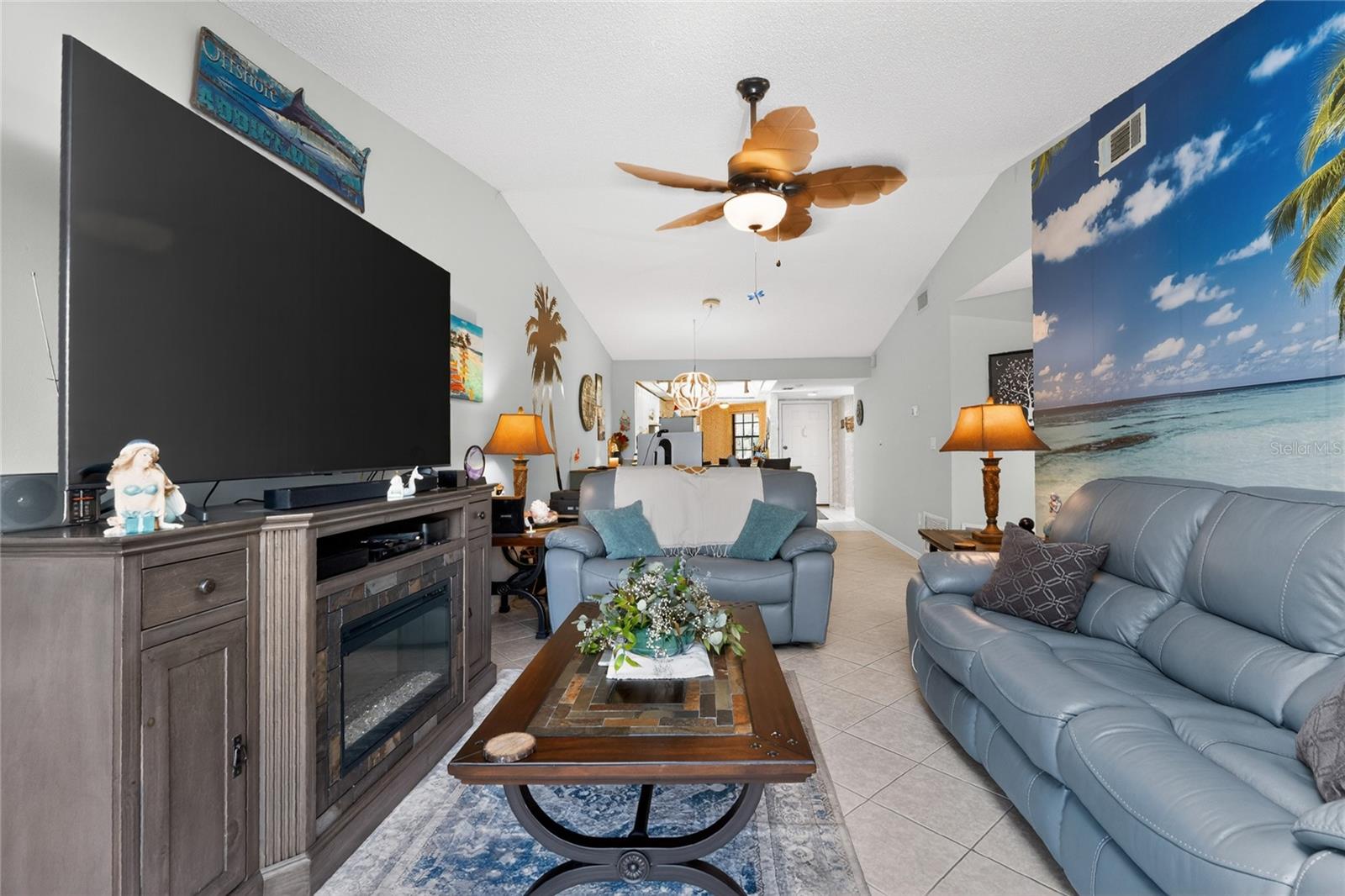 Image 19 of 87 For 23465 Harborview Road 1026
