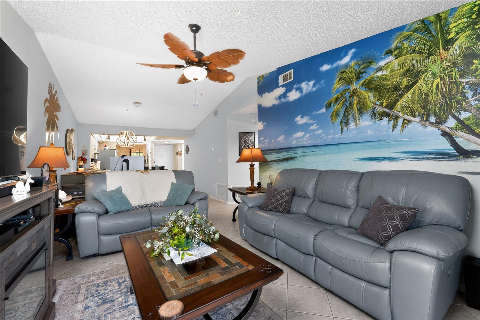 Image 21 of 87 For 23465 Harborview Road 1026
