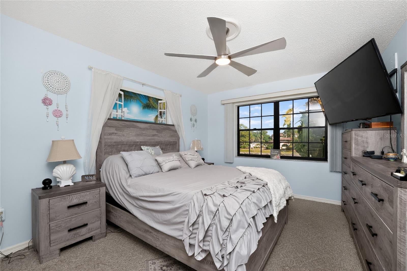 Image 24 of 87 For 23465 Harborview Road 1026