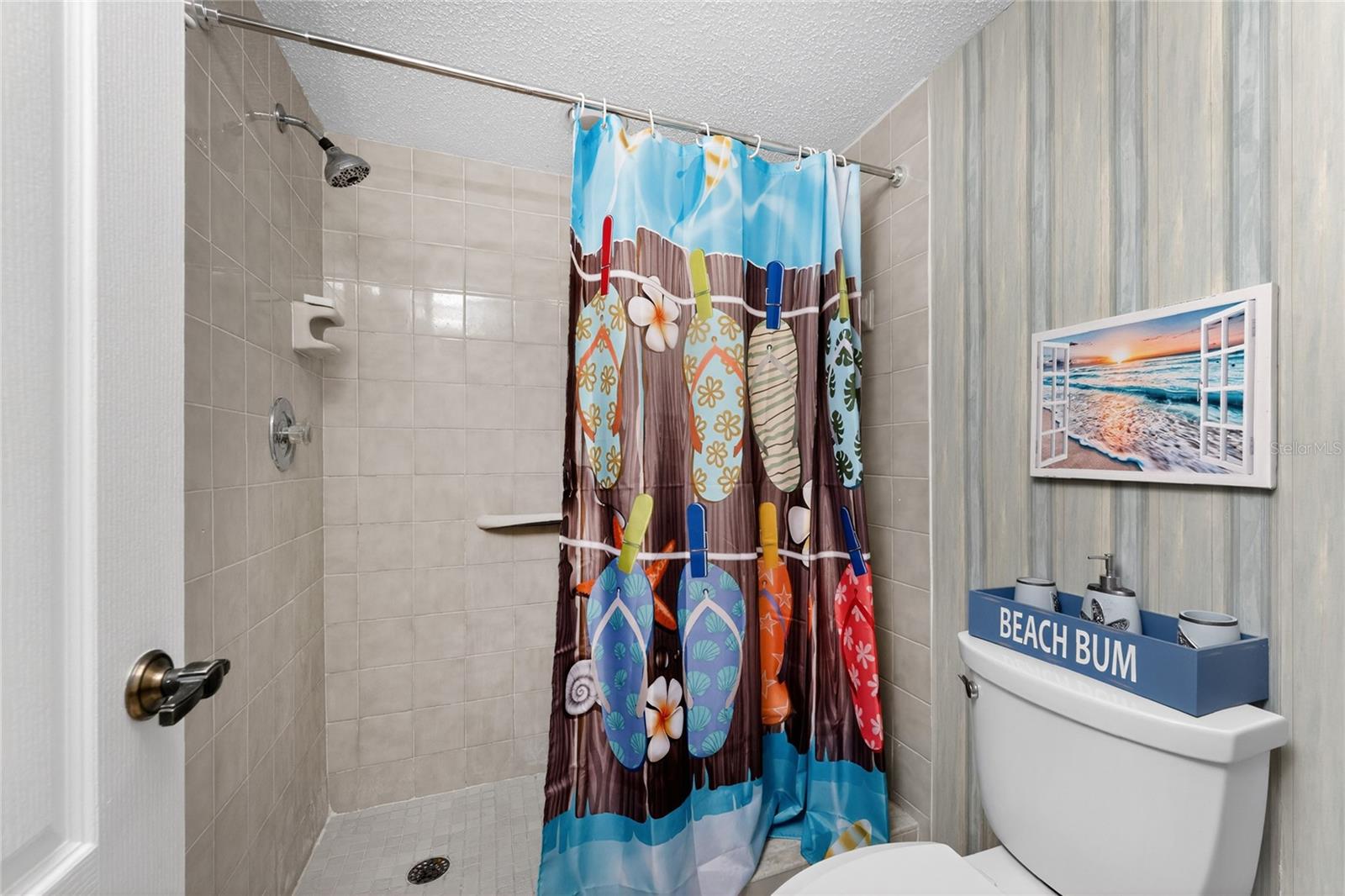 Image 28 of 87 For 23465 Harborview Road 1026