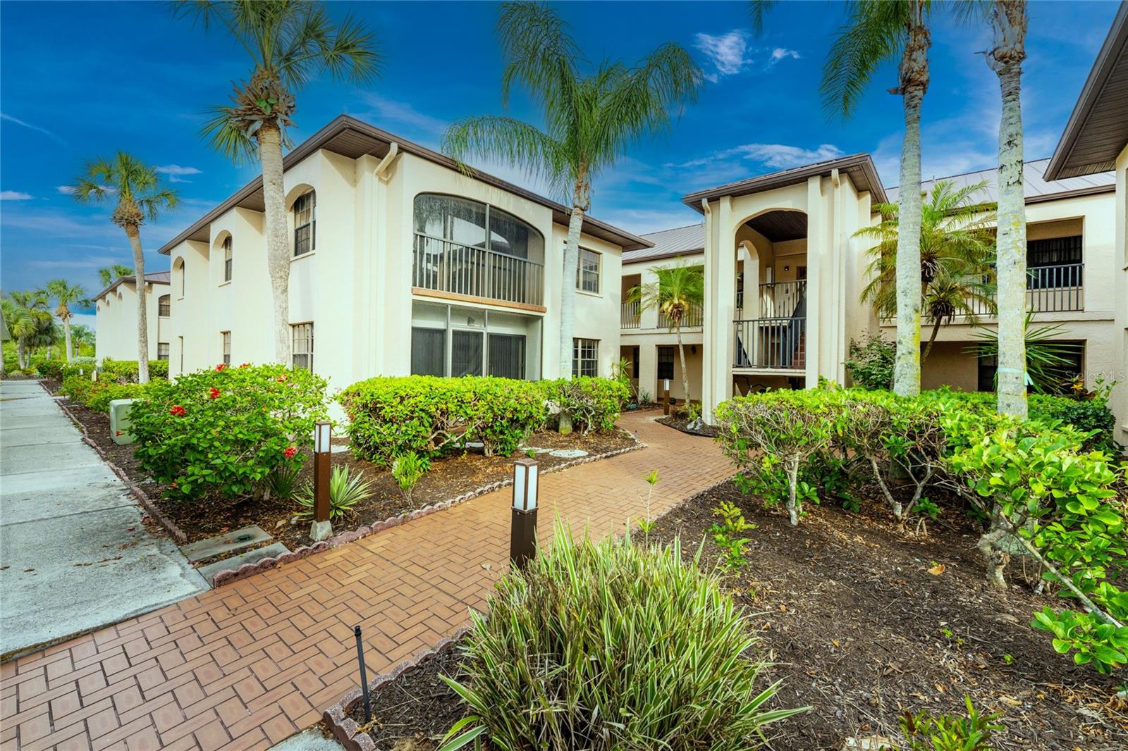 Image 45 of 87 For 23465 Harborview Road 1026
