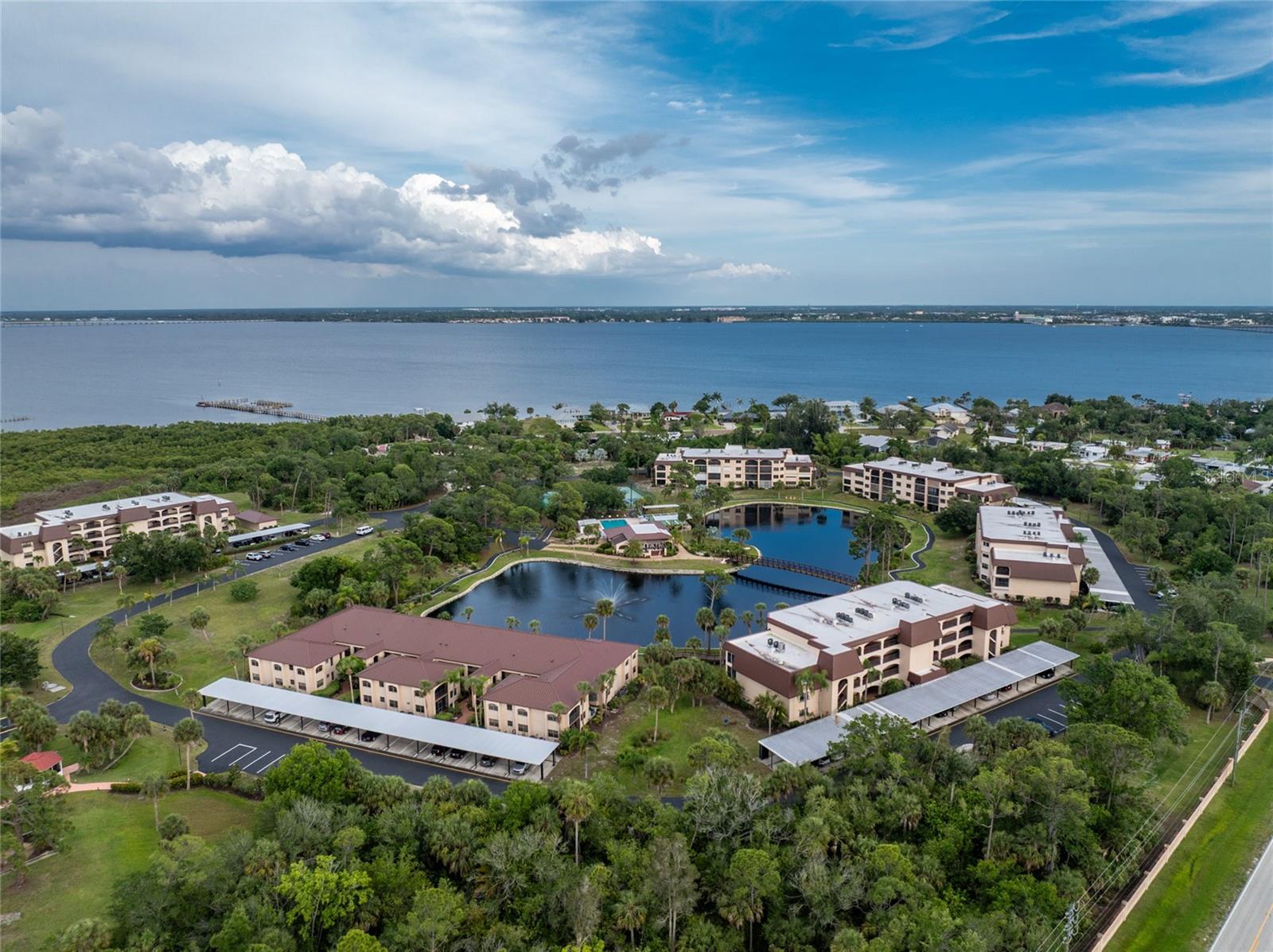 Image 70 of 87 For 23465 Harborview Road 1026