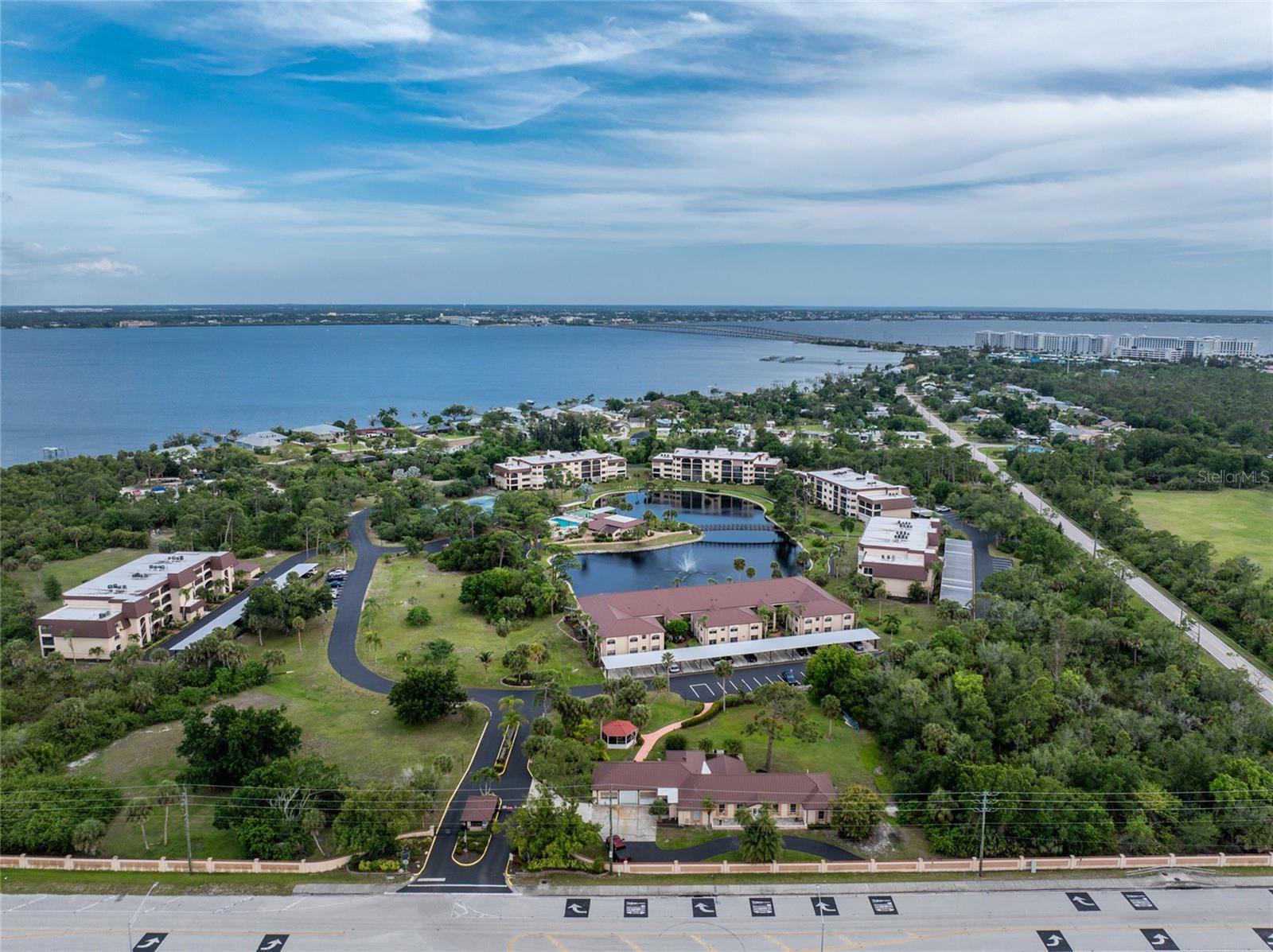 Image 86 of 87 For 23465 Harborview Road 1026