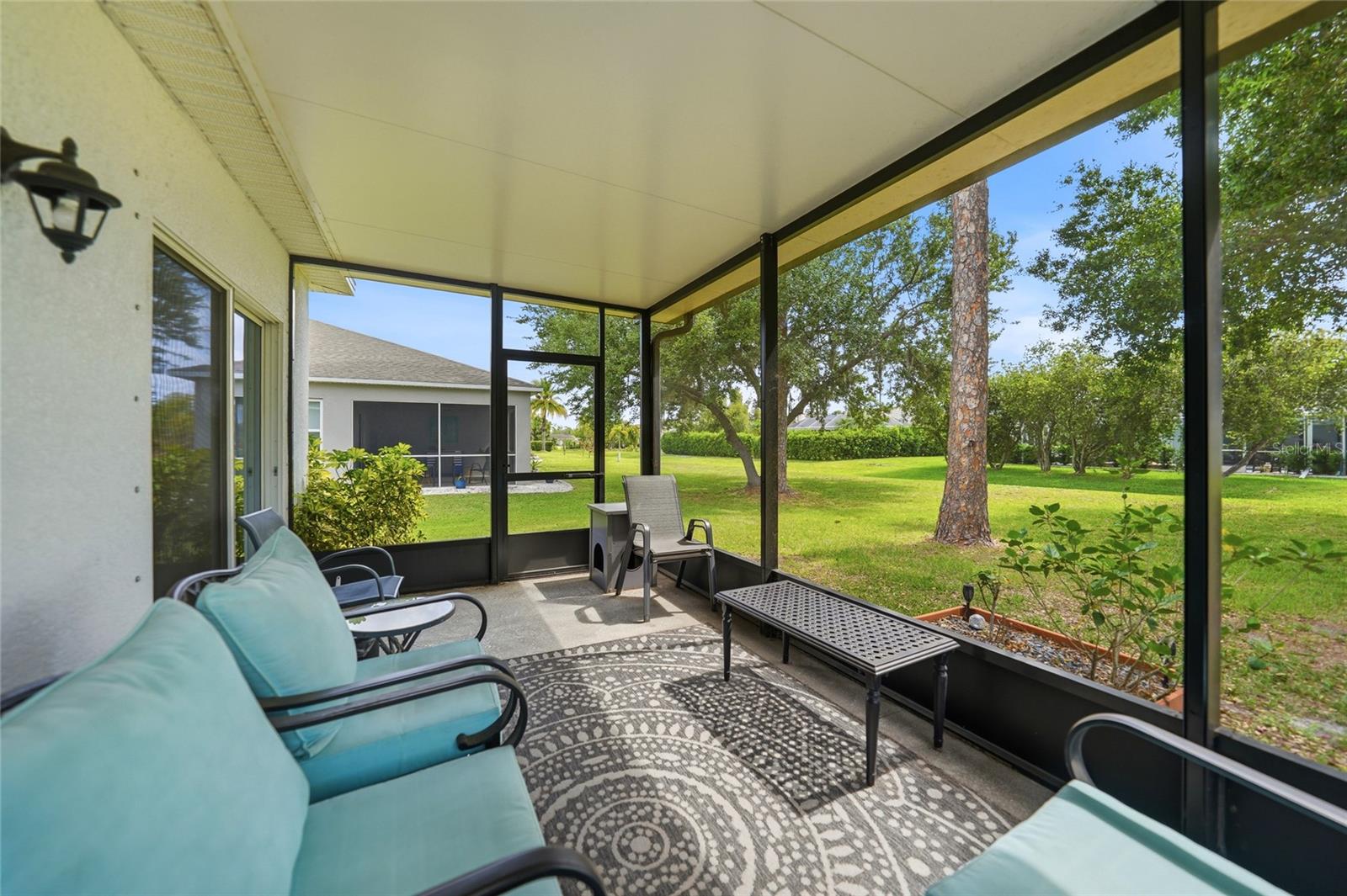 Image 24 of 31 For 25324 Aysen Drive