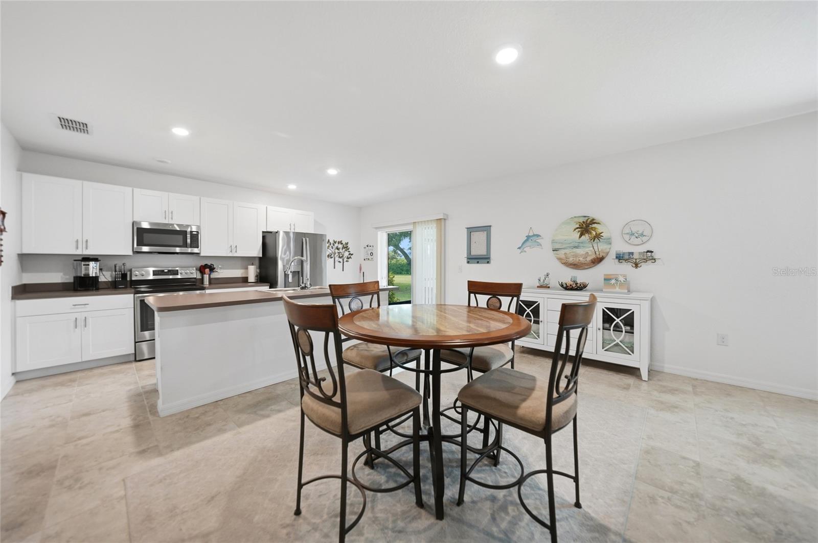 Image 6 of 31 For 25324 Aysen Drive