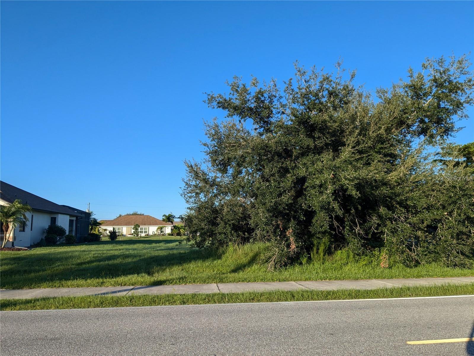 Details for 1327 Rio De Janeiro Avenue, PUNTA GORDA, FL 33983