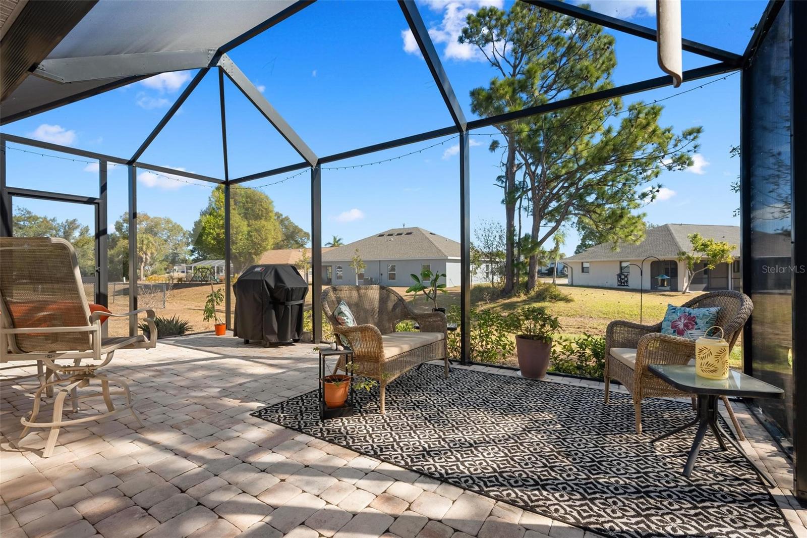 Image 2 of 44 For 25901 Aysen Drive