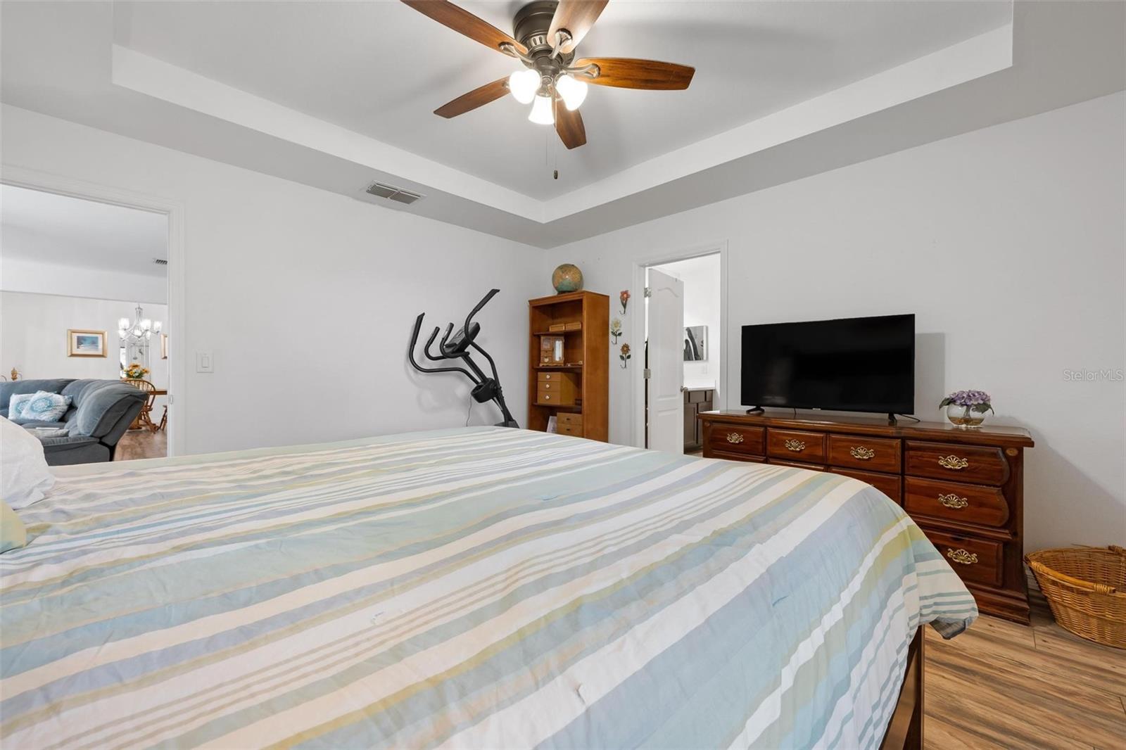 Image 21 of 44 For 25901 Aysen Drive