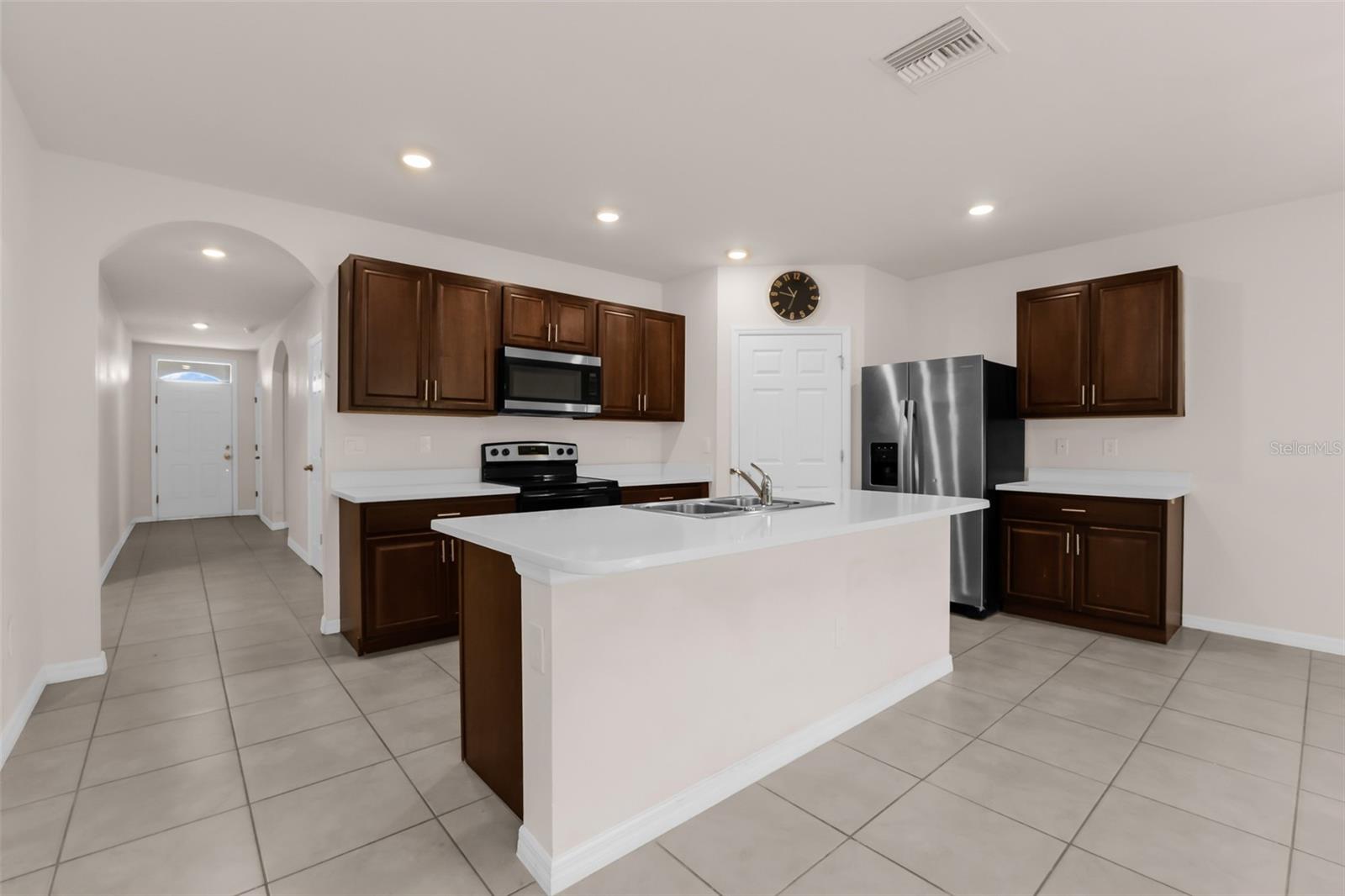Image 10 of 41 For 26567 Deep Creek Boulevard