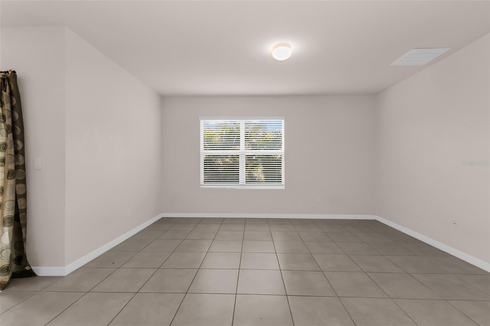 Image 14 of 41 For 26567 Deep Creek Boulevard