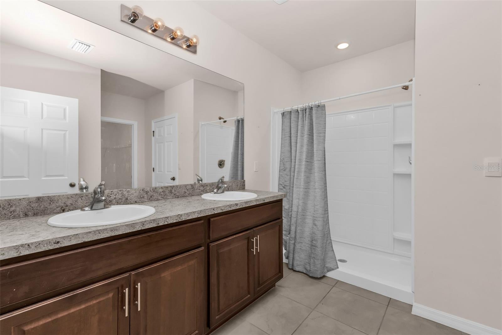 Image 19 of 41 For 26567 Deep Creek Boulevard