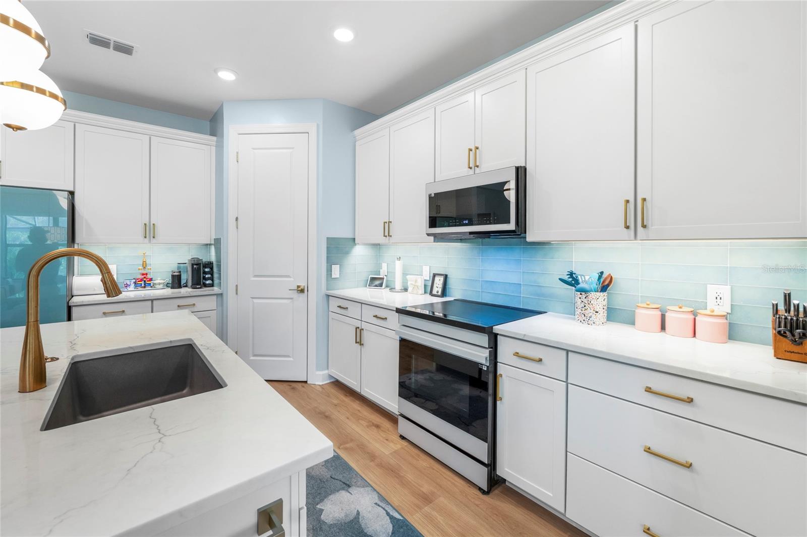 Image 9 of 59 For 5437 Silverside Pine Court