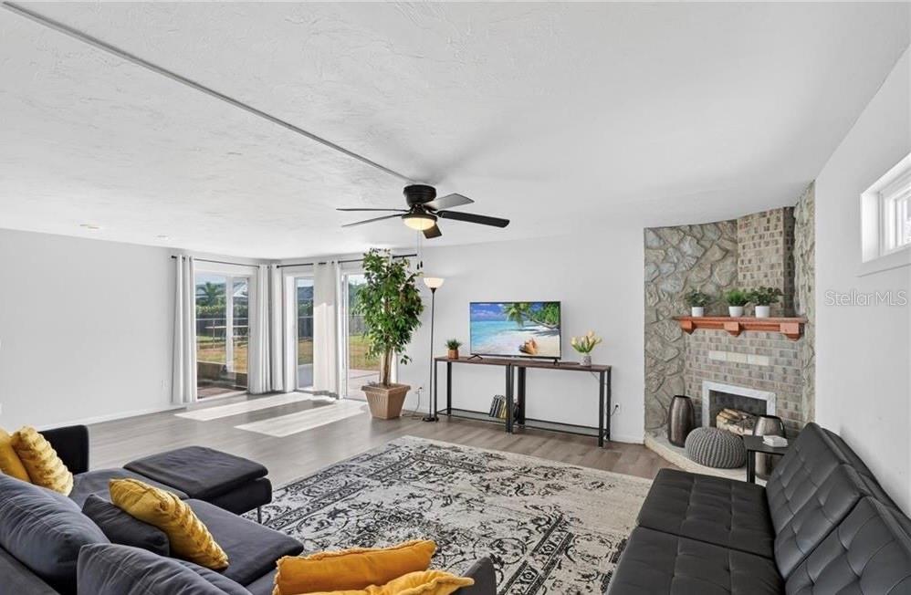 Image 10 of 58 For 918 35th Street