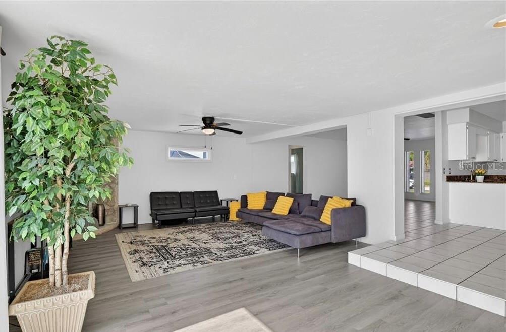 Image 12 of 58 For 918 35th Street