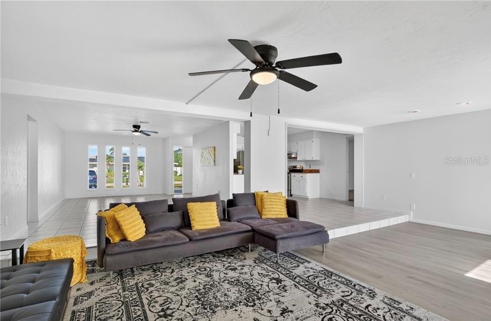 Image 14 of 58 For 918 35th Street