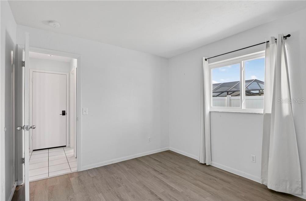 Image 17 of 58 For 918 35th Street