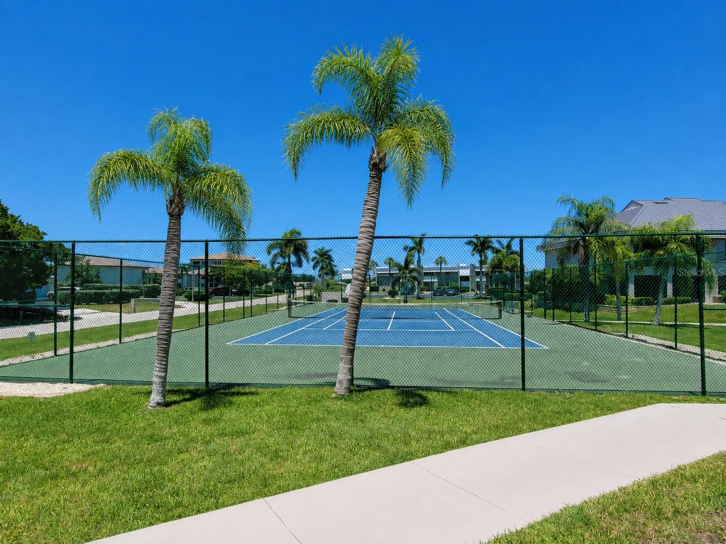 Image 18 of 22 For 3256 White Ibis Court 35