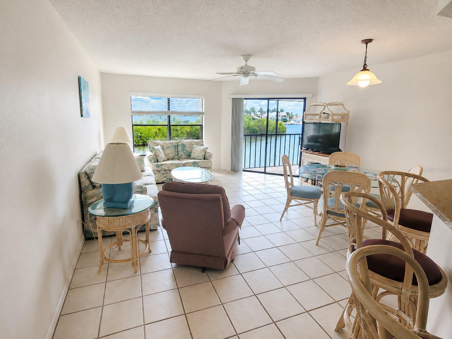Image 5 of 22 For 3256 White Ibis Court 35