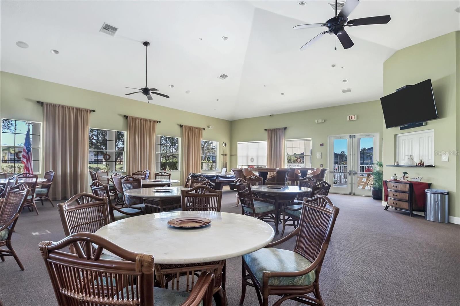 Image 31 of 39 For 2040 Willow Hammock Circle 301