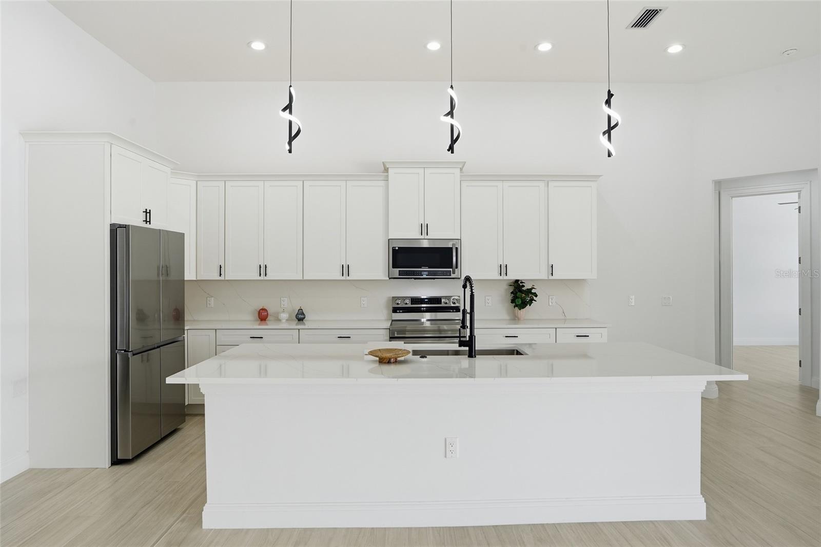 Image 10 of 68 For 1625 44th Terrace