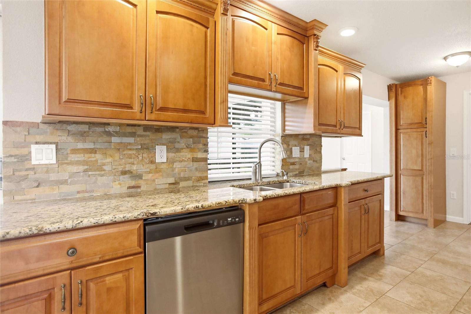 Image 11 of 41 For 4107 Michel Tree Street