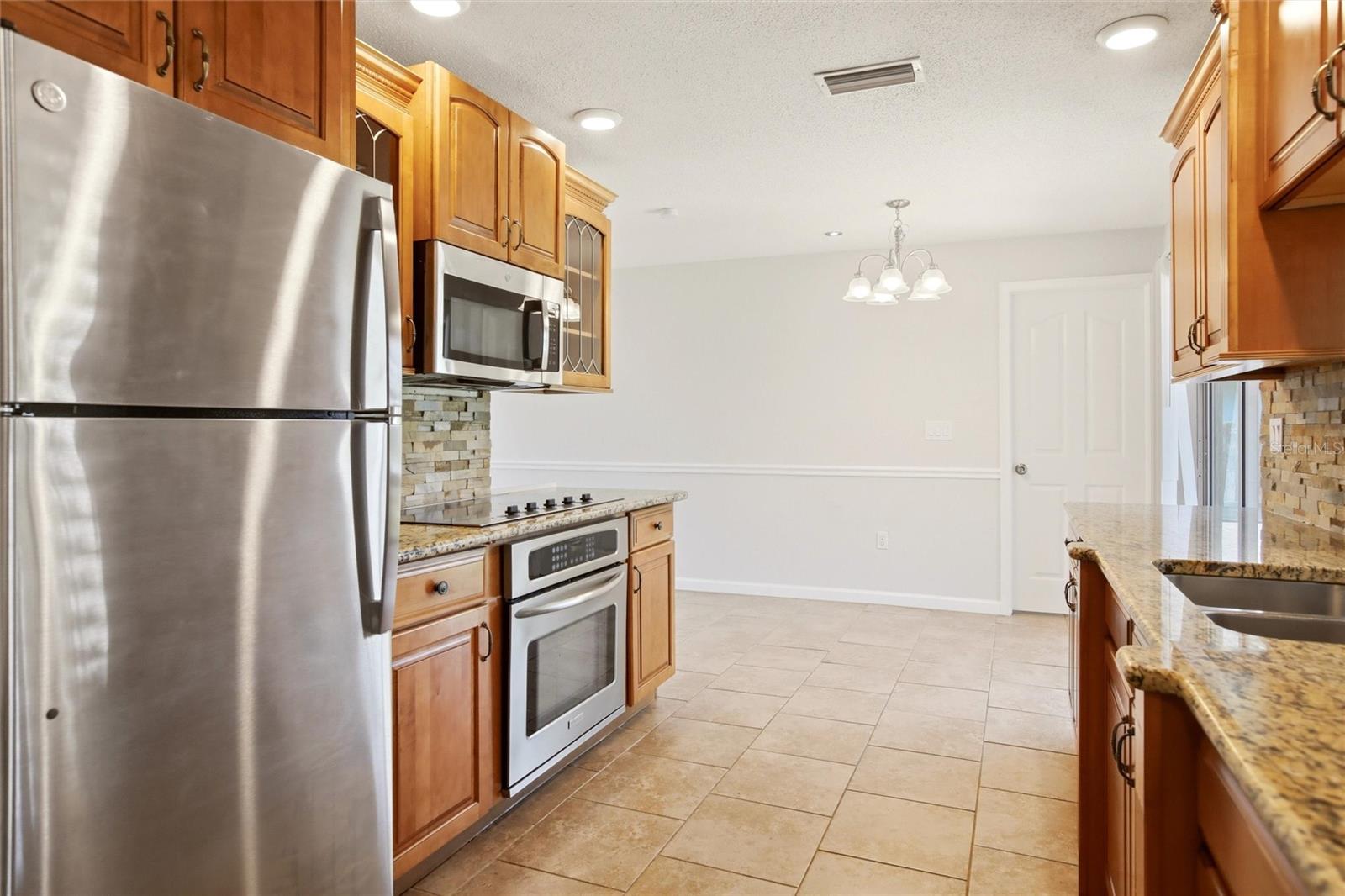 Image 13 of 41 For 4107 Michel Tree Street