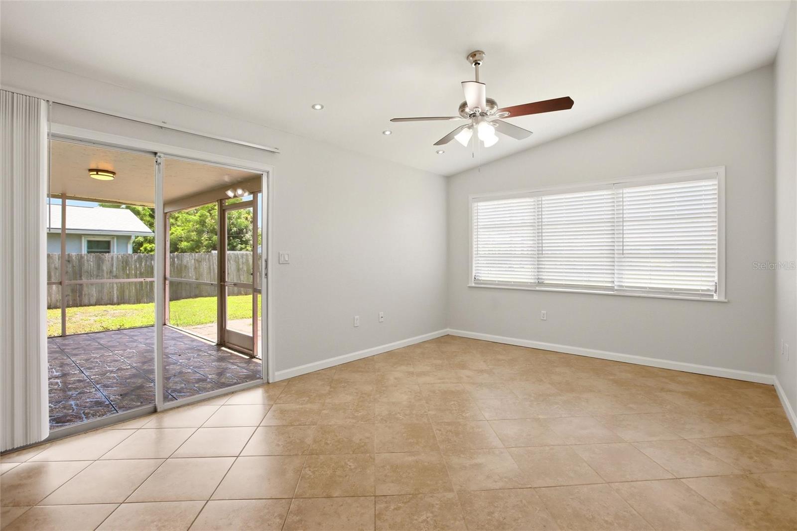 Image 17 of 41 For 4107 Michel Tree Street