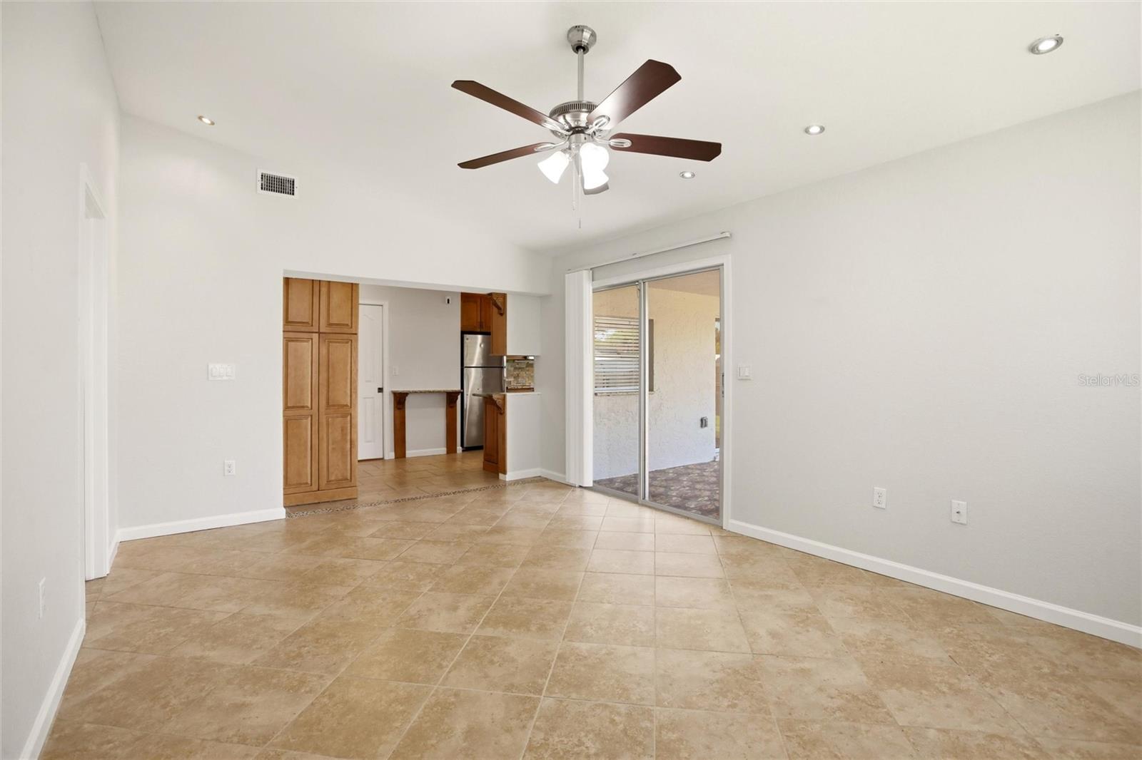 Image 18 of 41 For 4107 Michel Tree Street