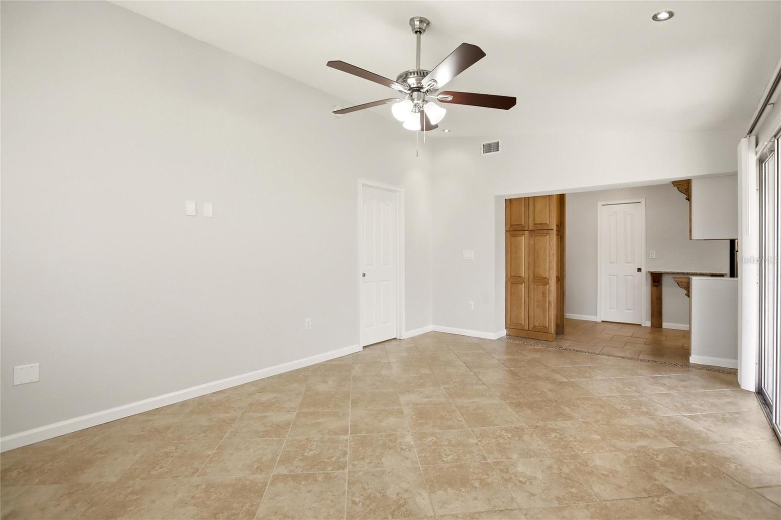 Image 19 of 41 For 4107 Michel Tree Street