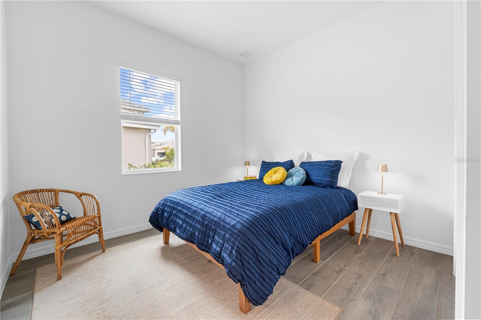 Image 12 of 72 For 15847 Sugar Hill Drive