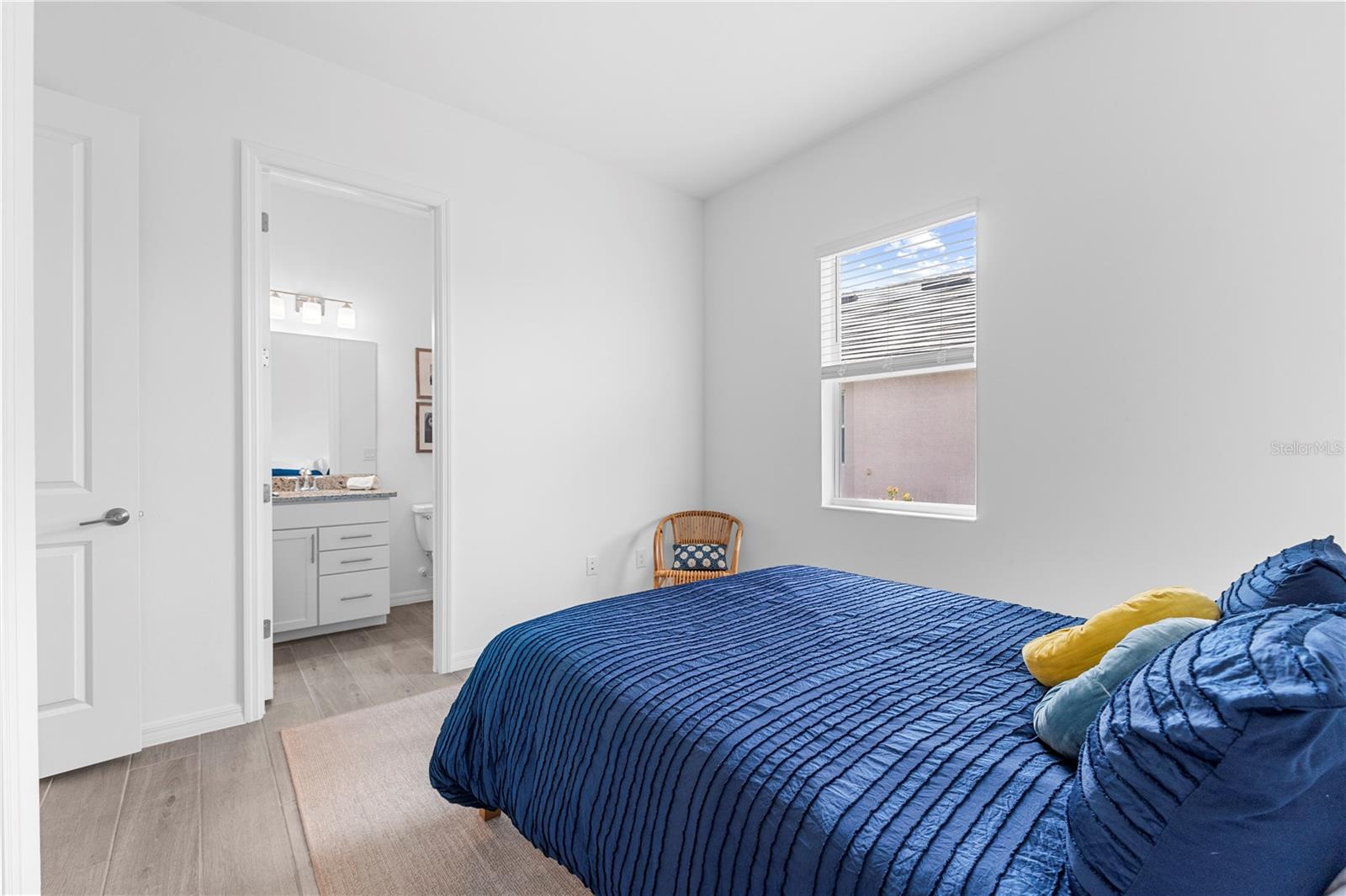 Image 13 of 72 For 15847 Sugar Hill Drive