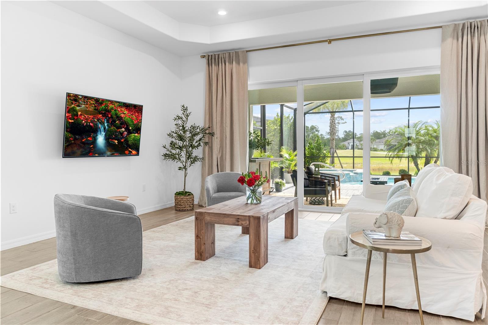Image 20 of 72 For 15847 Sugar Hill Drive